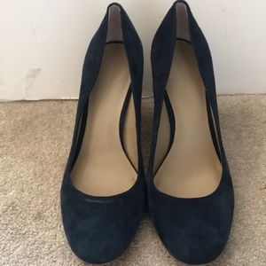 Ann Taylor navy suede heels